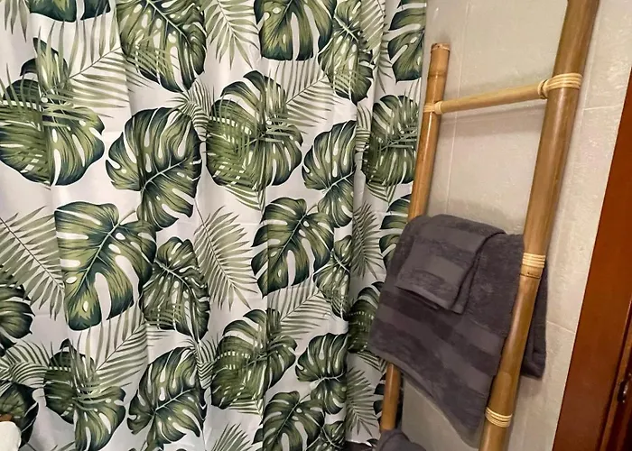 Mi Casita En La Sierra * סיירה נבדה